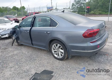 2018 Volkswagen Passat 2.0T Se из США, поврежденный, VIN 1VWBA7A35JC011922